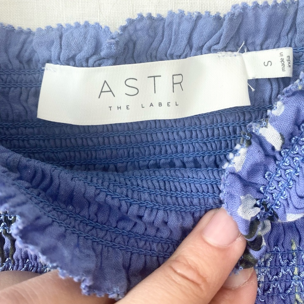 ASTR The Label  Anais Floral Smocked Dress Tiered Blue - Picture 6 of 16